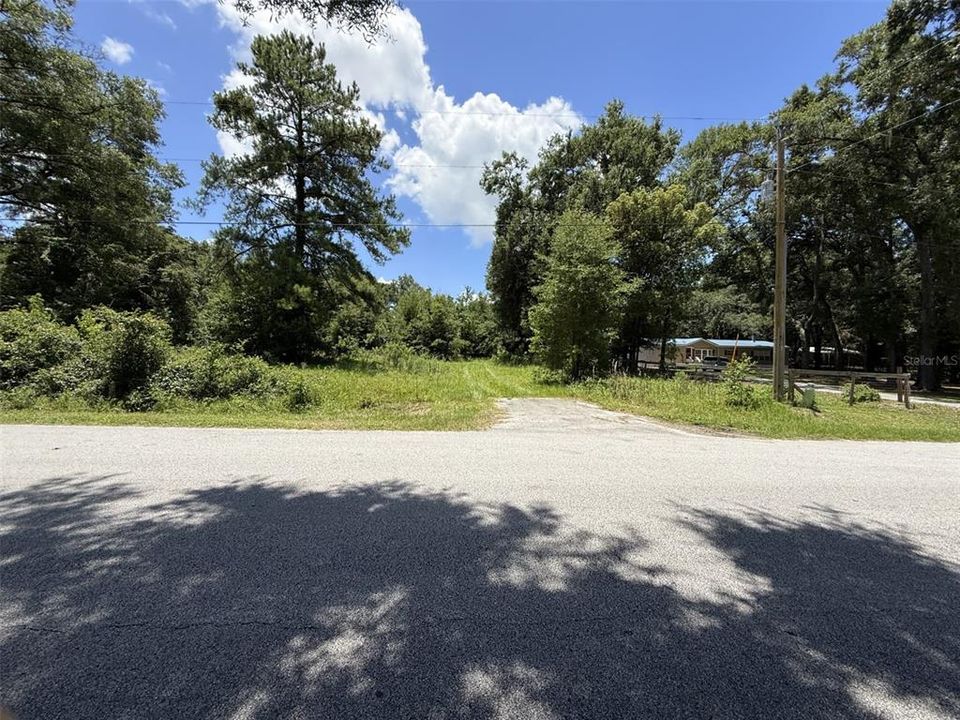 待售: $145,900 (1.18 acres)