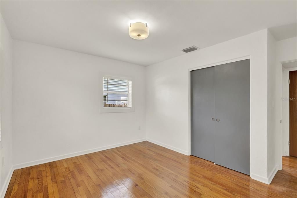 For Rent: $2,350 (3 beds, 1 baths, 1443 Square Feet)