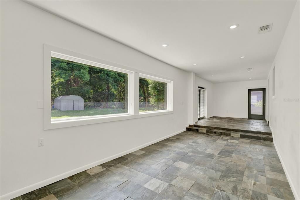 For Rent: $2,350 (3 beds, 1 baths, 1443 Square Feet)