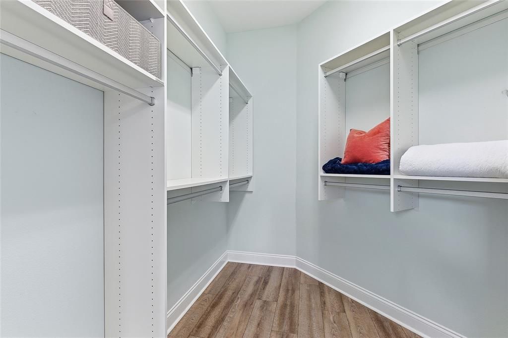 En Venta: $799,500 (3 camas, 3 baños, 2314 Pies cuadrados)