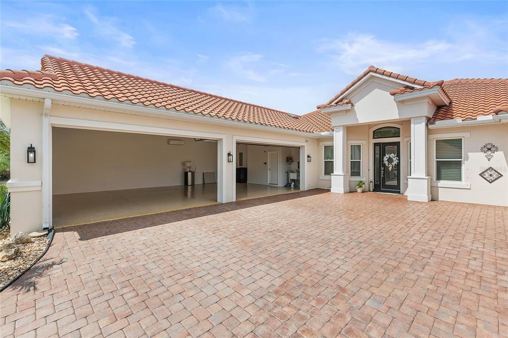 En Venta: $799,500 (3 camas, 3 baños, 2314 Pies cuadrados)