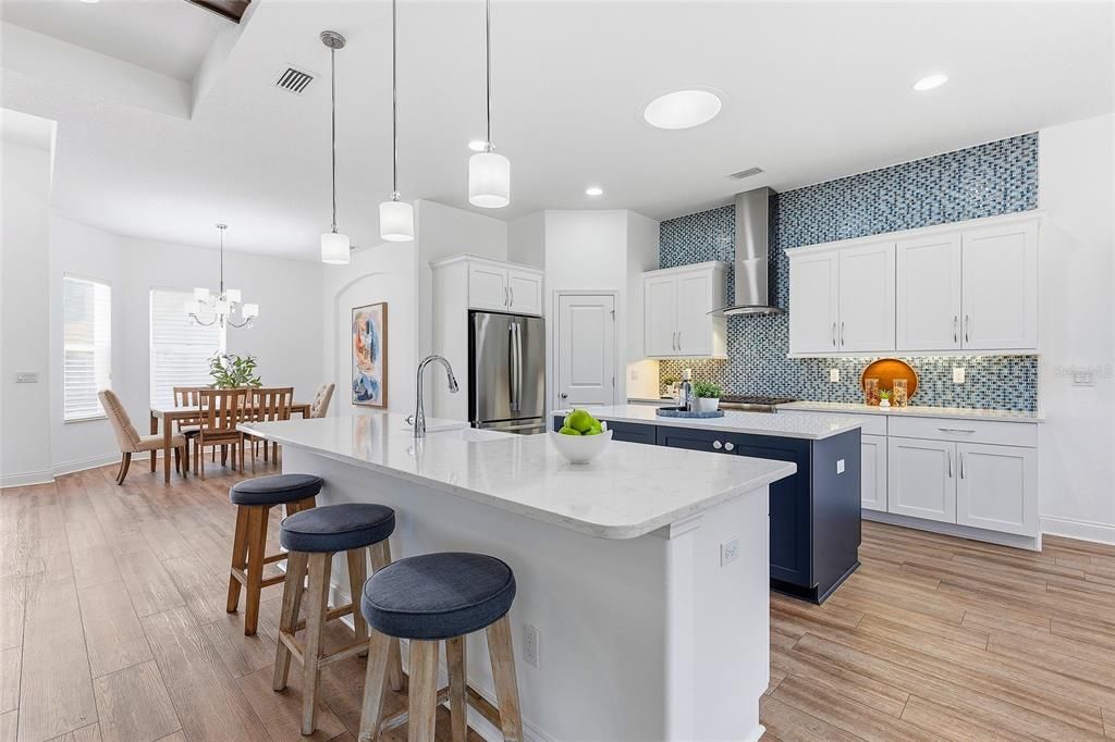 En Venta: $799,500 (3 camas, 3 baños, 2314 Pies cuadrados)