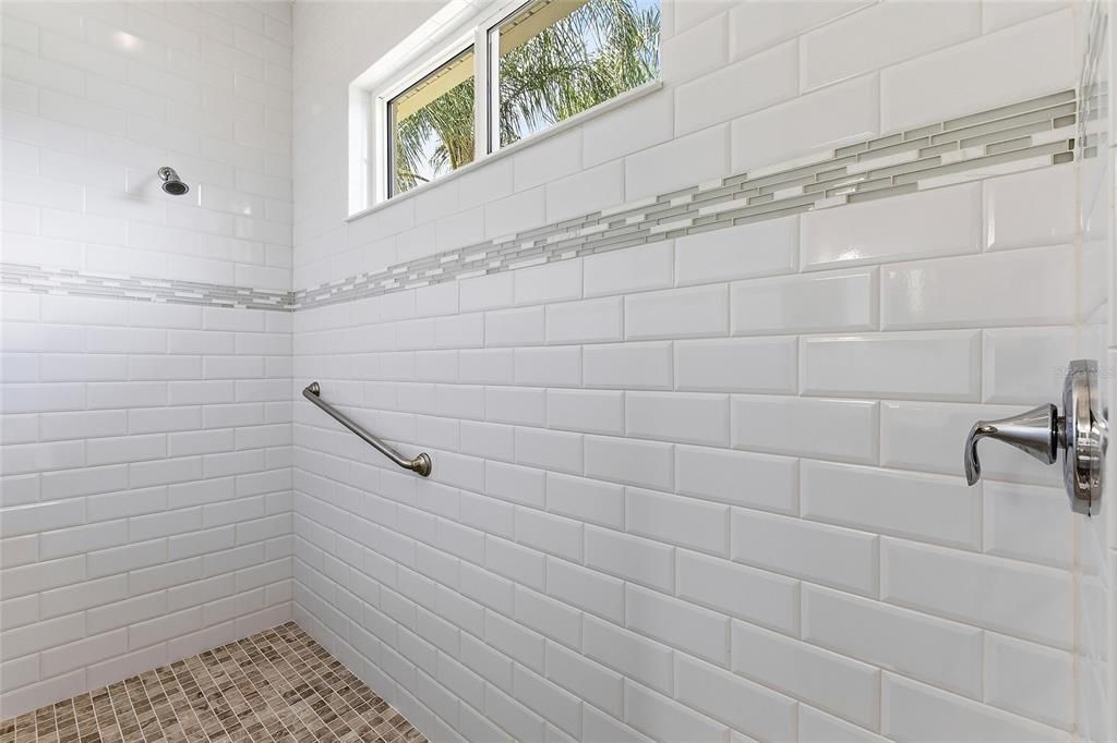 En Venta: $799,500 (3 camas, 3 baños, 2314 Pies cuadrados)