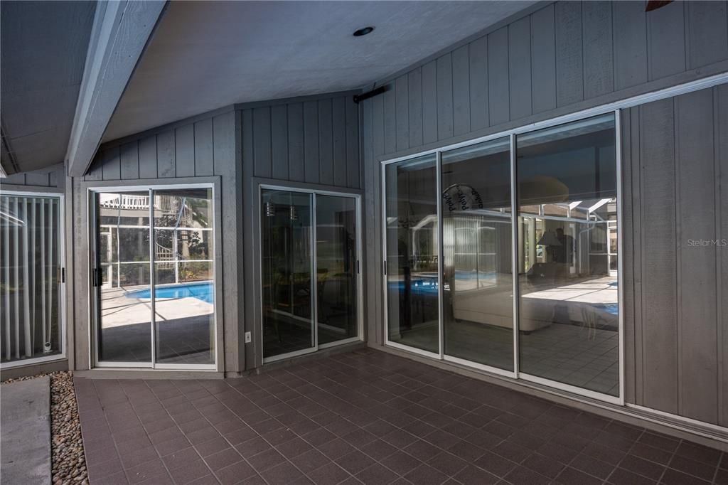 En Venta: $798,000 (5 camas, 3 baños, 4351 Pies cuadrados)