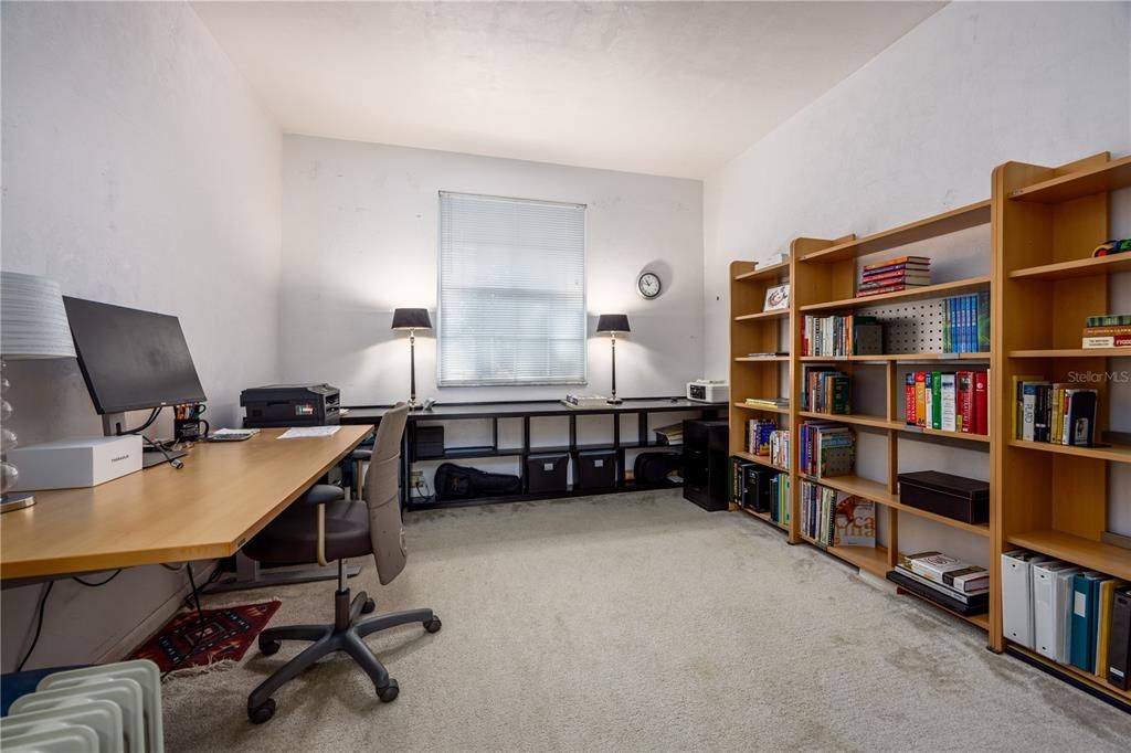 En Venta: $798,000 (5 camas, 3 baños, 4351 Pies cuadrados)