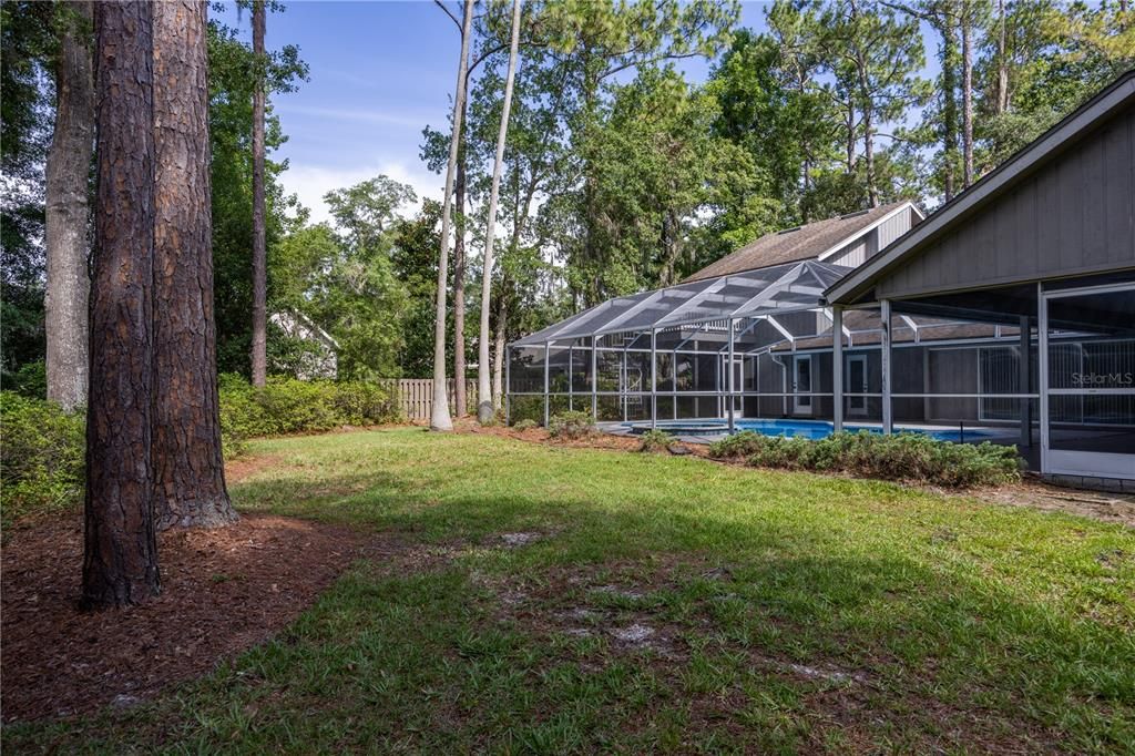 En Venta: $798,000 (5 camas, 3 baños, 4351 Pies cuadrados)