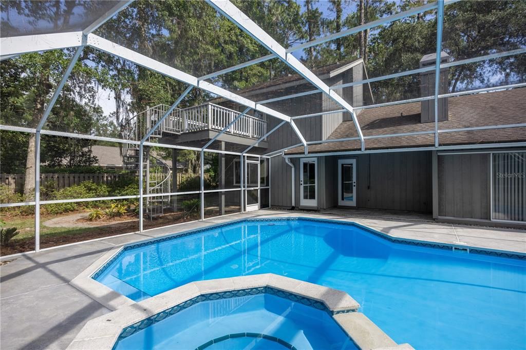 En Venta: $798,000 (5 camas, 3 baños, 4351 Pies cuadrados)