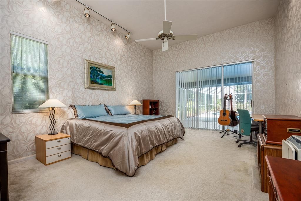 En Venta: $798,000 (5 camas, 3 baños, 4351 Pies cuadrados)
