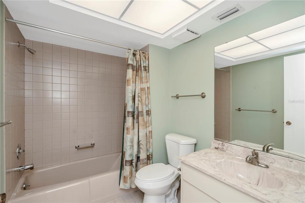 For Sale: $350,000 (2 beds, 2 baths, 1630 Square Feet)