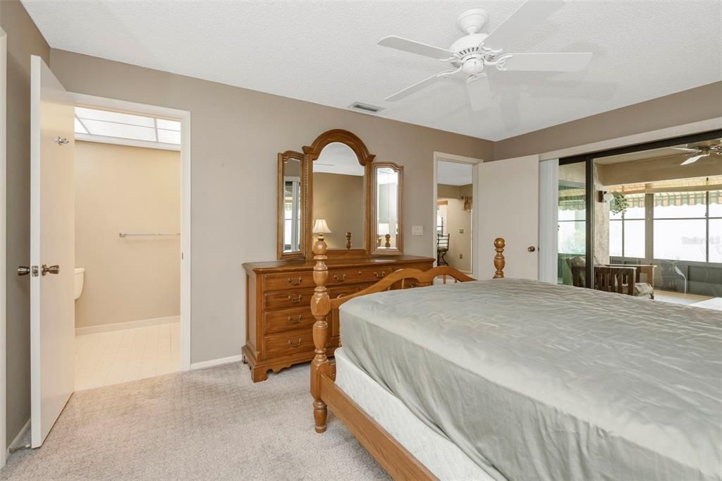 For Sale: $350,000 (2 beds, 2 baths, 1630 Square Feet)