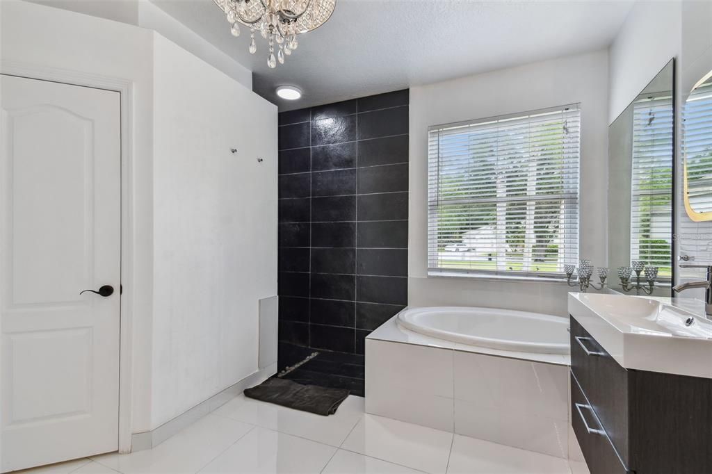 В аренду: $3,200 (3 спален, 2 ванн, 2042 Квадратных фут)