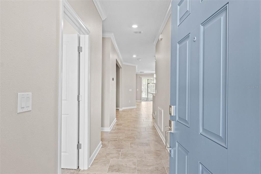 На продажу: $199,999 (2 спален, 2 ванн, 1385 Квадратных фут)