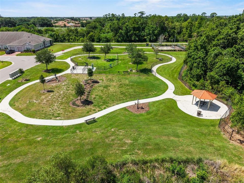 На продажу: $199,999 (2 спален, 2 ванн, 1385 Квадратных фут)