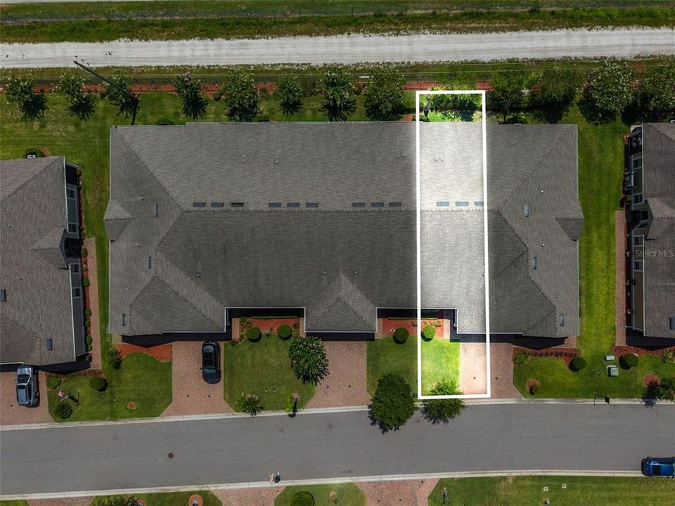 На продажу: $199,999 (2 спален, 2 ванн, 1385 Квадратных фут)