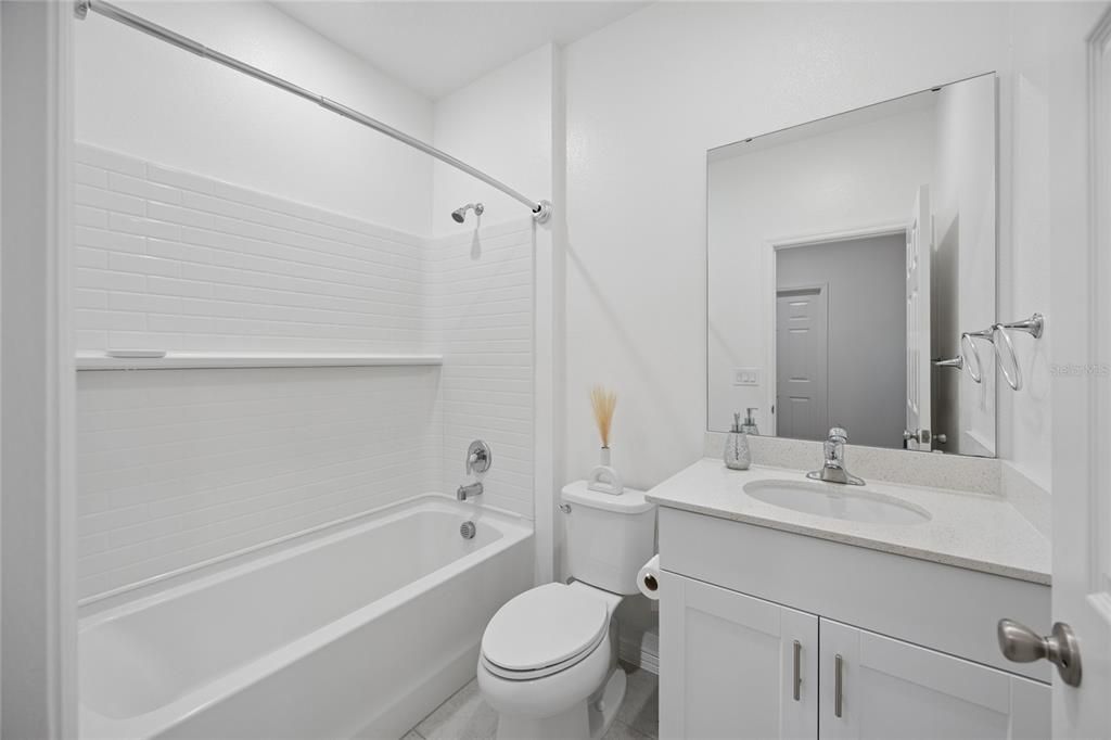 В аренду: $2,400 (3 спален, 2 ванн, 1568 Квадратных фут)