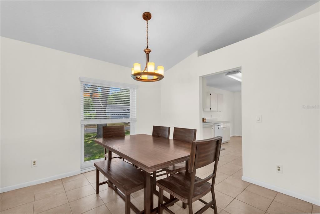 En Venta: $399,500 (3 camas, 2 baños, 1549 Pies cuadrados)