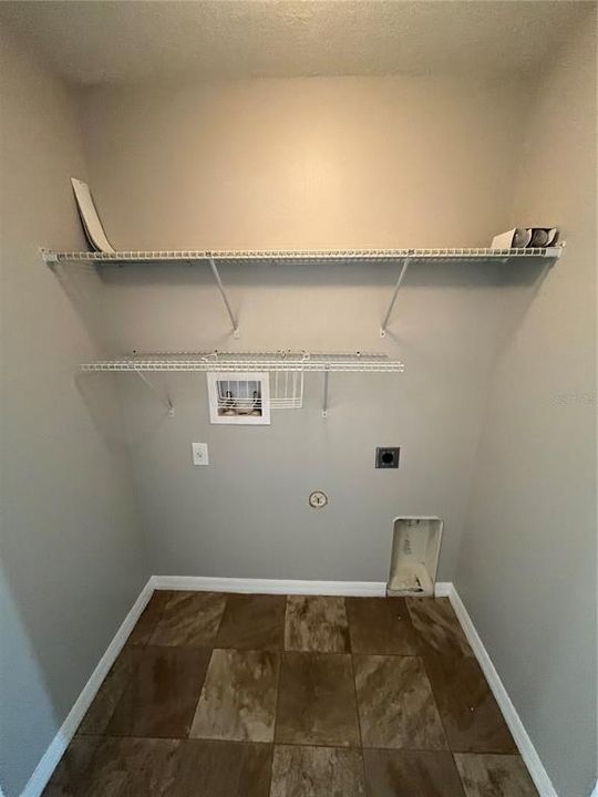 En Renta: $1,895 (3 camas, 2 baños, 1211 Pies cuadrados)