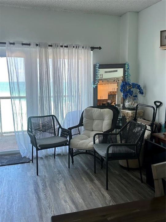 В аренду: $3,200 (1 спален, 1 ванн, 707 Квадратных фут)
