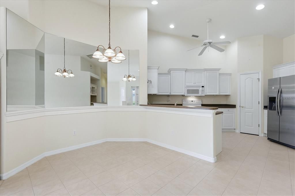 For Sale: $270,000 (3 beds, 2 baths, 1477 Square Feet)