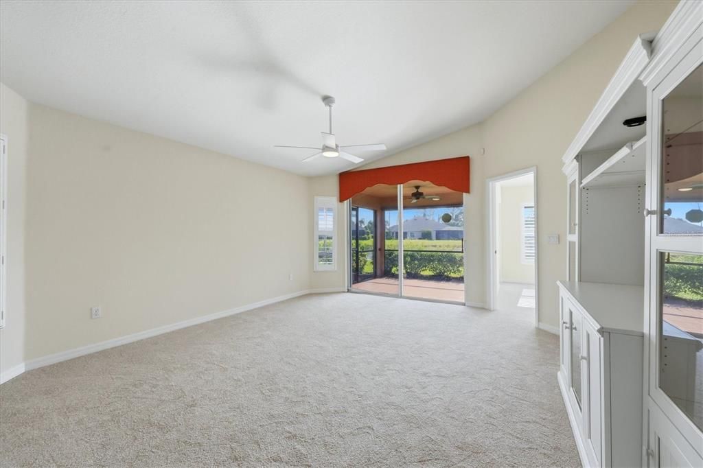 For Sale: $270,000 (3 beds, 2 baths, 1477 Square Feet)