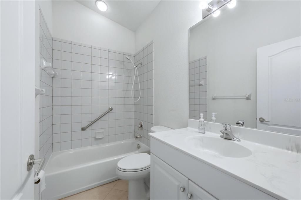 For Sale: $270,000 (3 beds, 2 baths, 1477 Square Feet)