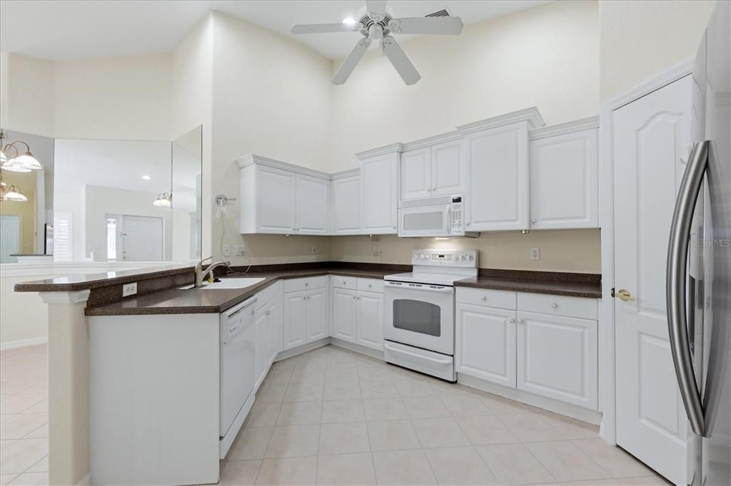 For Sale: $270,000 (3 beds, 2 baths, 1477 Square Feet)