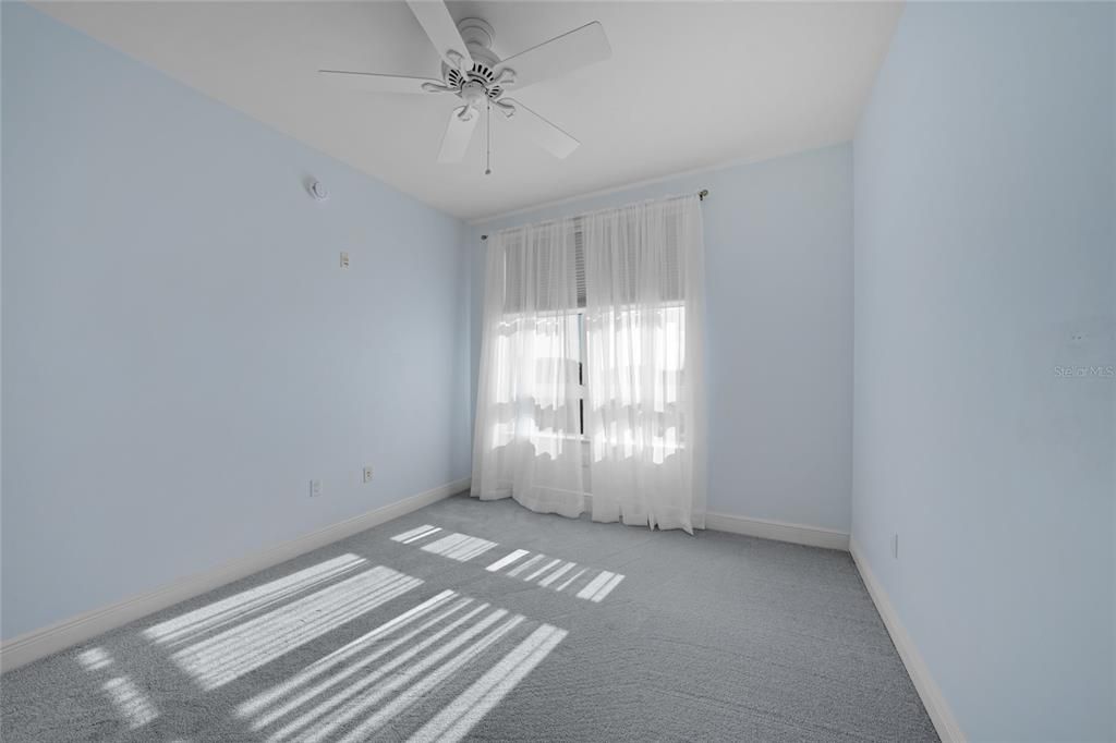En Venta: $725,000 (3 camas, 3 baños, 2351 Pies cuadrados)
