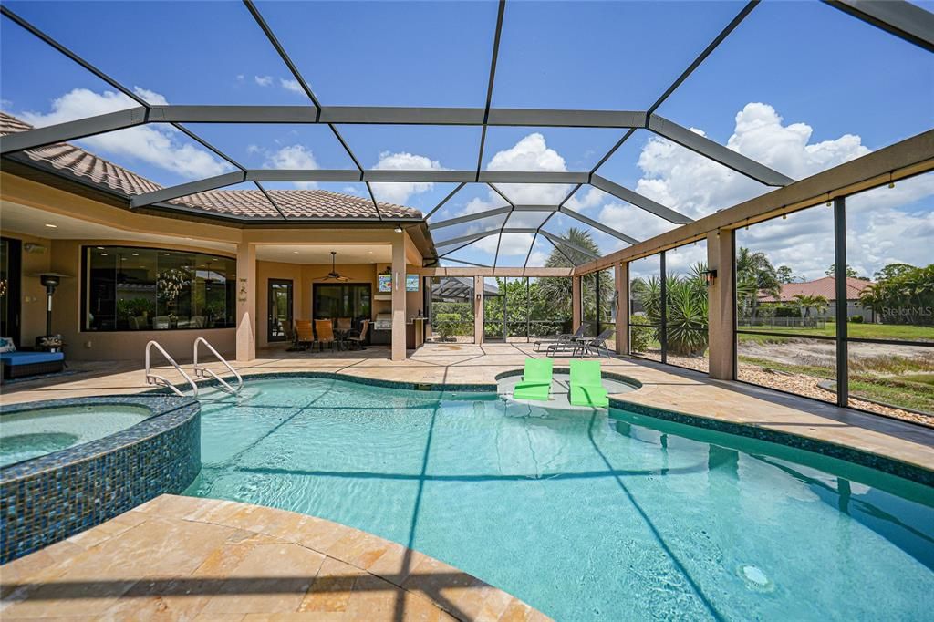 En Venta: $1,299,000 (3 camas, 3 baños, 3129 Pies cuadrados)