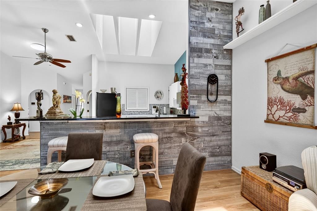 For Sale: $325,000 (3 beds, 2 baths, 2582 Square Feet)