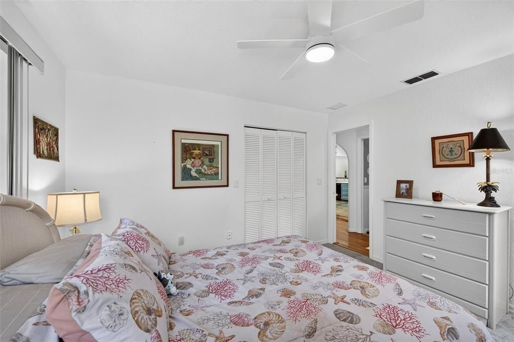 For Sale: $325,000 (3 beds, 2 baths, 2582 Square Feet)