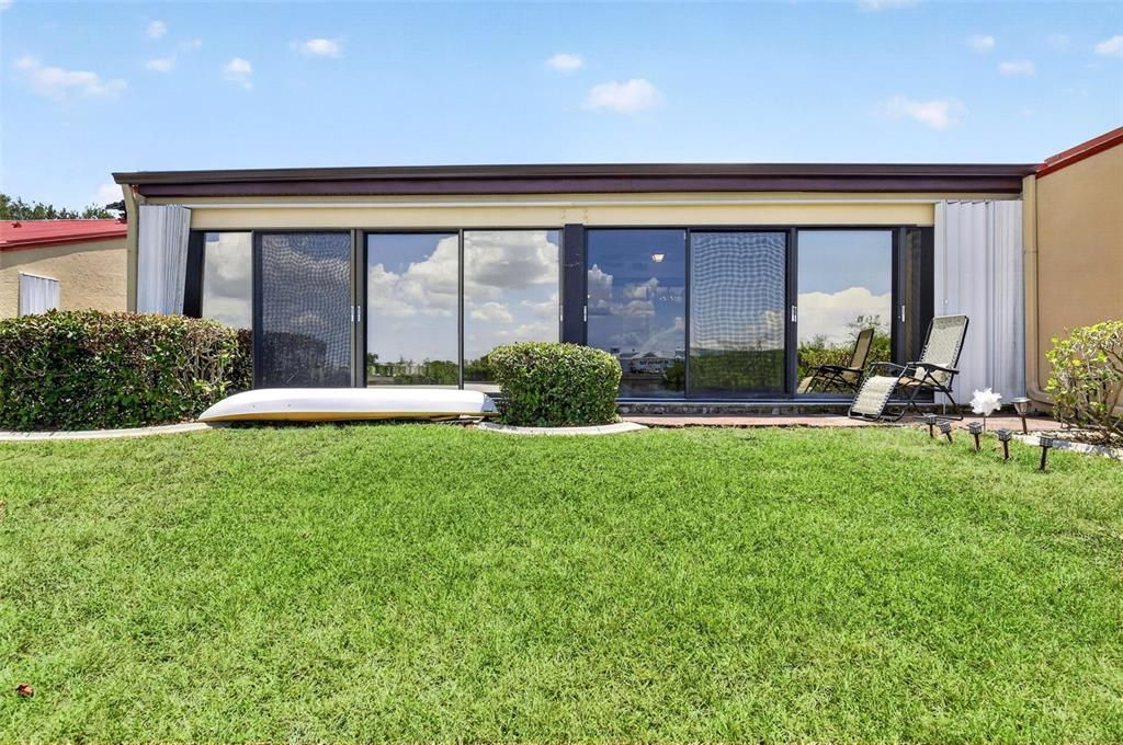 For Sale: $325,000 (3 beds, 2 baths, 2582 Square Feet)