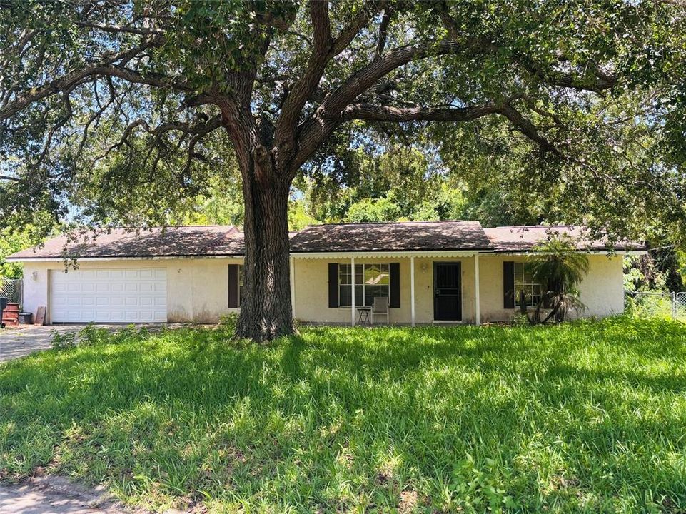 Activo con contrato: $199,000 (3 camas, 2 baños, 1816 Pies cuadrados)