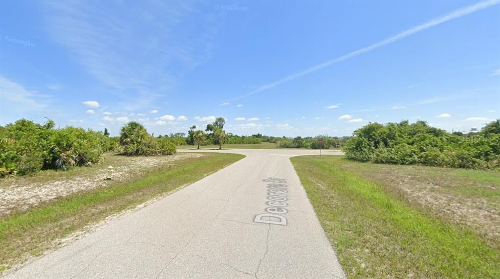 На продажу: $40,000 (0.33 acres)