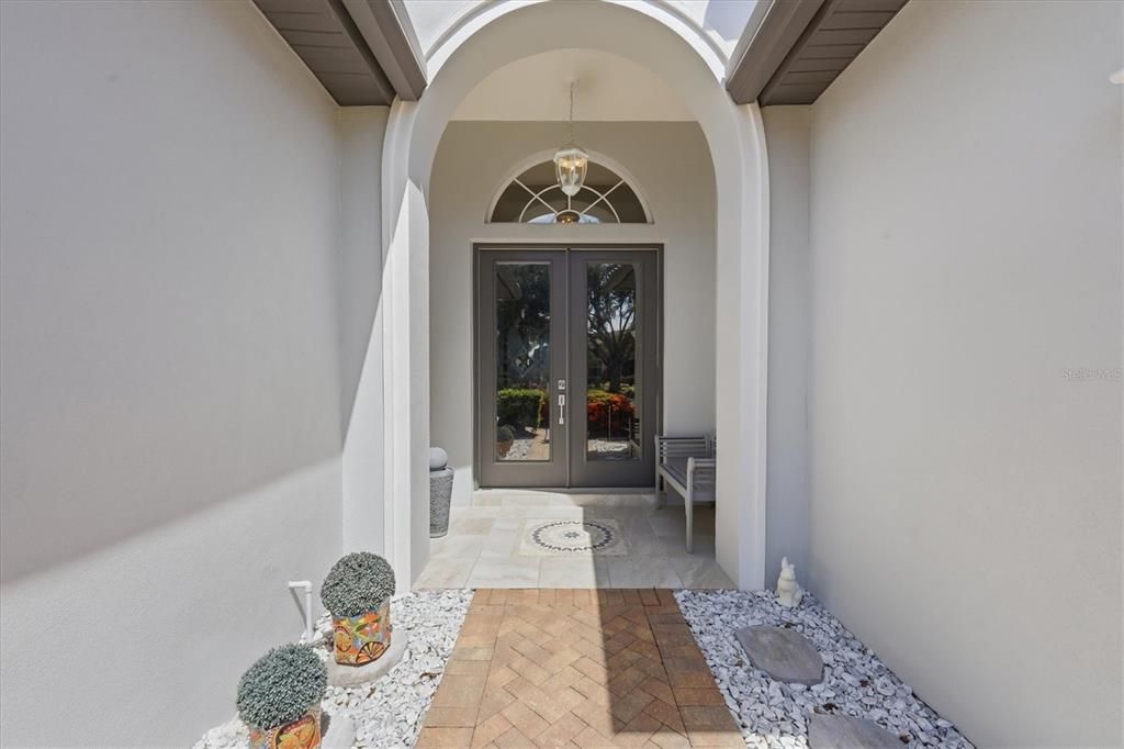 For Sale: $825,000 (3 beds, 2 baths, 2408 Square Feet)