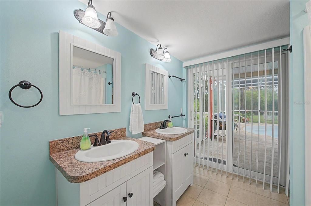 For Sale: $375,000 (3 beds, 2 baths, 1880 Square Feet)
