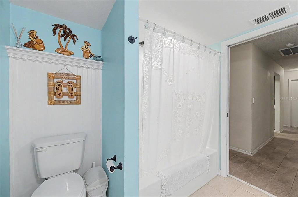 For Sale: $375,000 (3 beds, 2 baths, 1880 Square Feet)