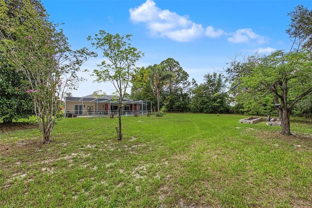 For Sale: $375,000 (3 beds, 2 baths, 1880 Square Feet)