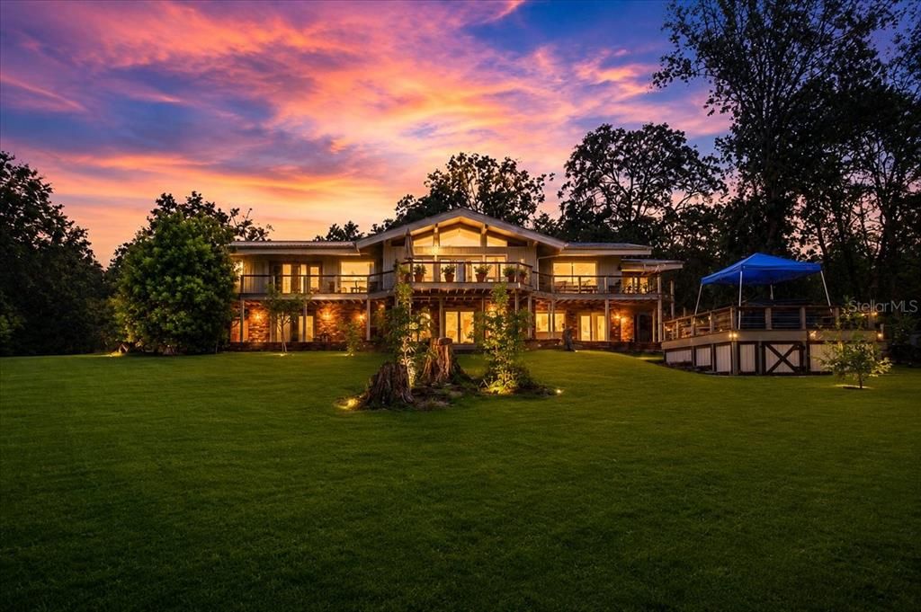 For Sale: $2,500,000 (8 beds, 8 baths, 4458 Square Feet)