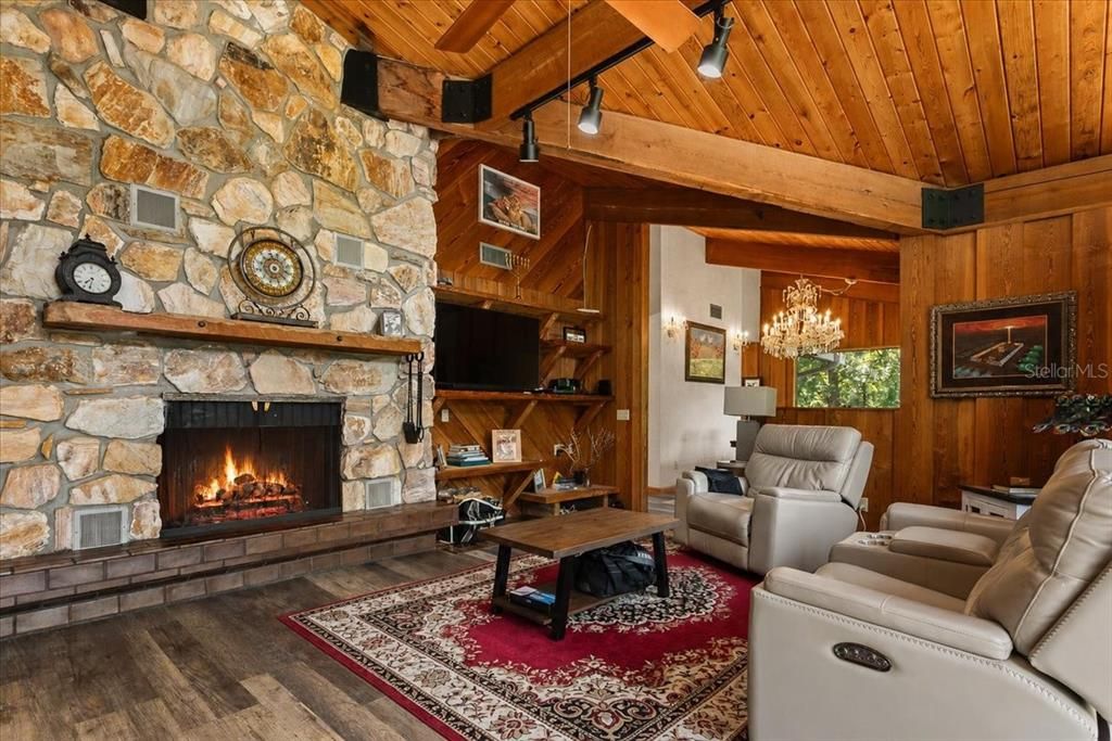 For Sale: $2,500,000 (8 beds, 8 baths, 4458 Square Feet)