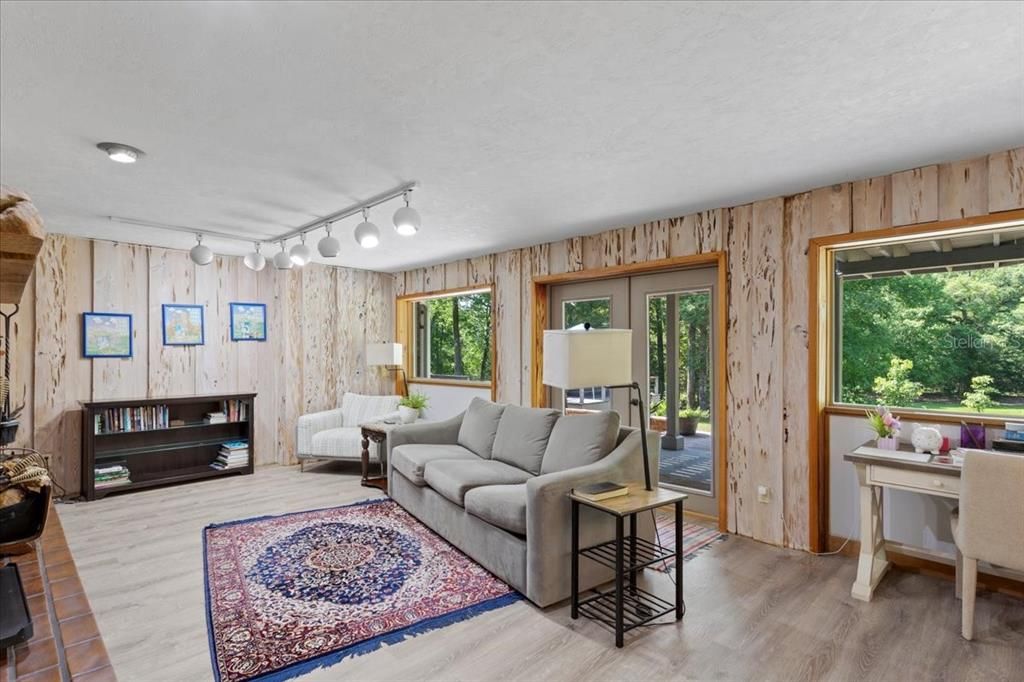 For Sale: $2,500,000 (8 beds, 8 baths, 4458 Square Feet)