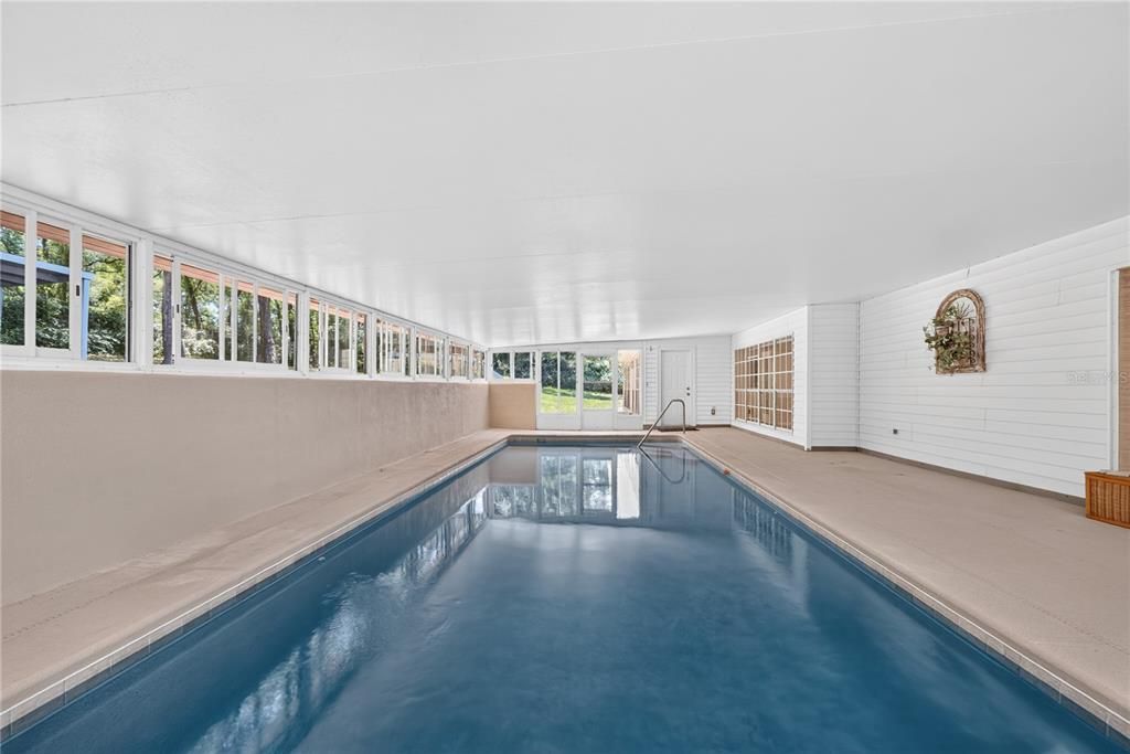 En Venta: $949,900 (4 camas, 4 baños, 4440 Pies cuadrados)