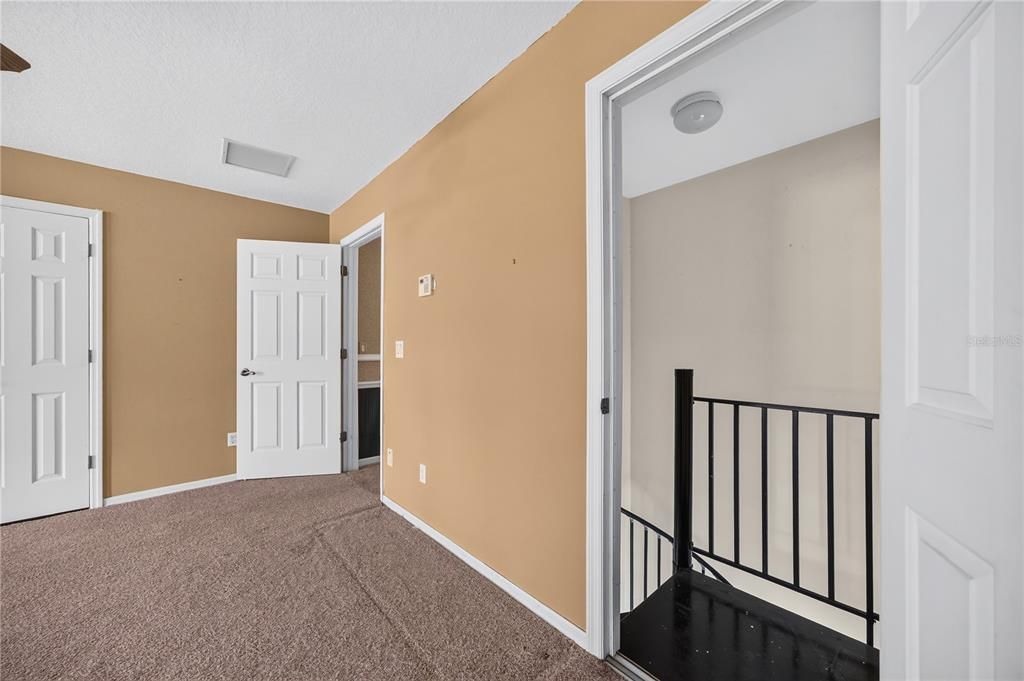 En Venta: $949,900 (4 camas, 4 baños, 4440 Pies cuadrados)