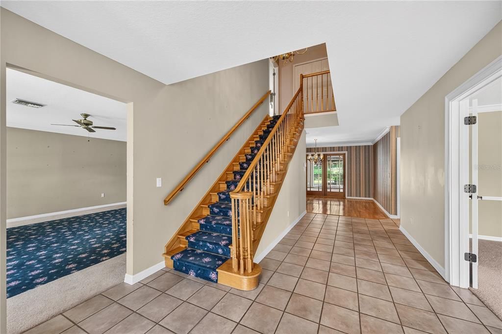 En Venta: $949,900 (4 camas, 4 baños, 4440 Pies cuadrados)