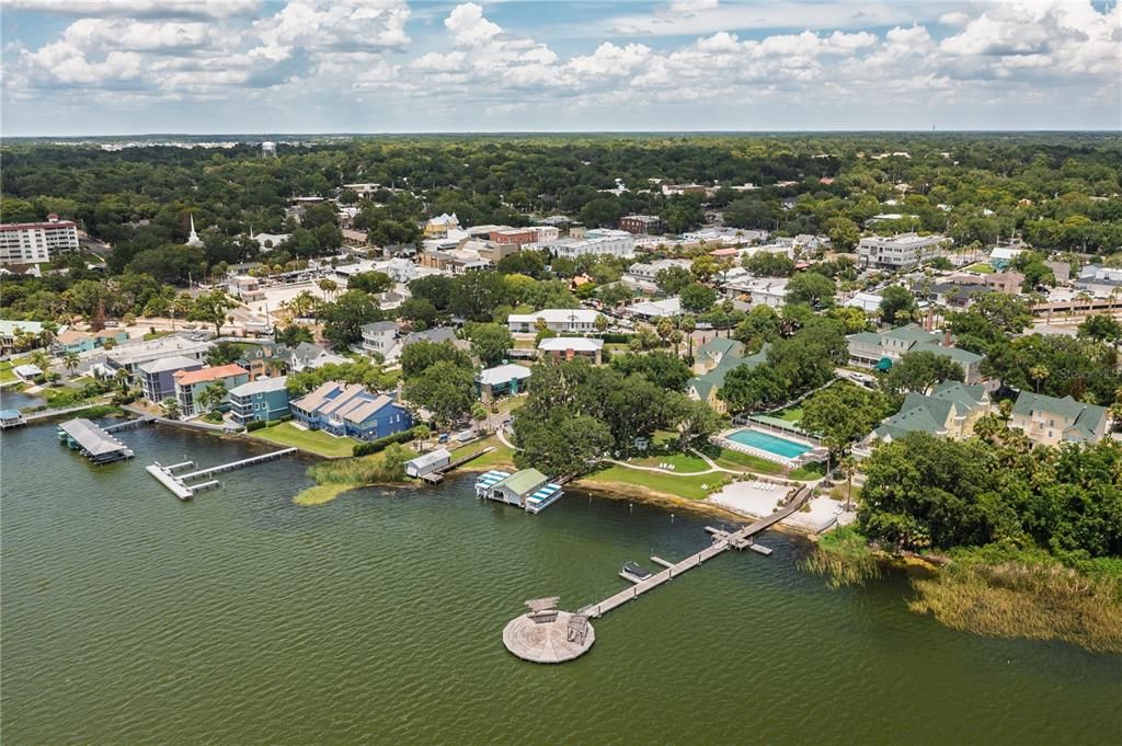 En Venta: $949,900 (4 camas, 4 baños, 4440 Pies cuadrados)