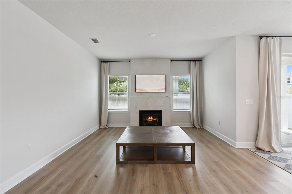 For Sale: $430,000 (4 beds, 2 baths, 1996 Square Feet)