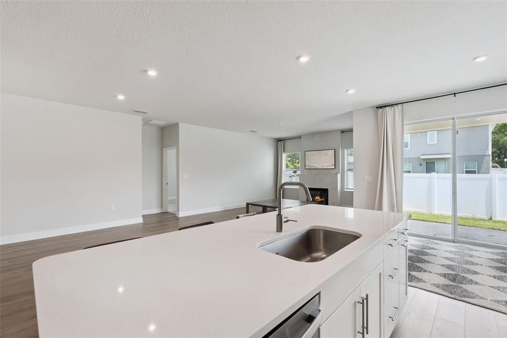 For Sale: $430,000 (4 beds, 2 baths, 1996 Square Feet)