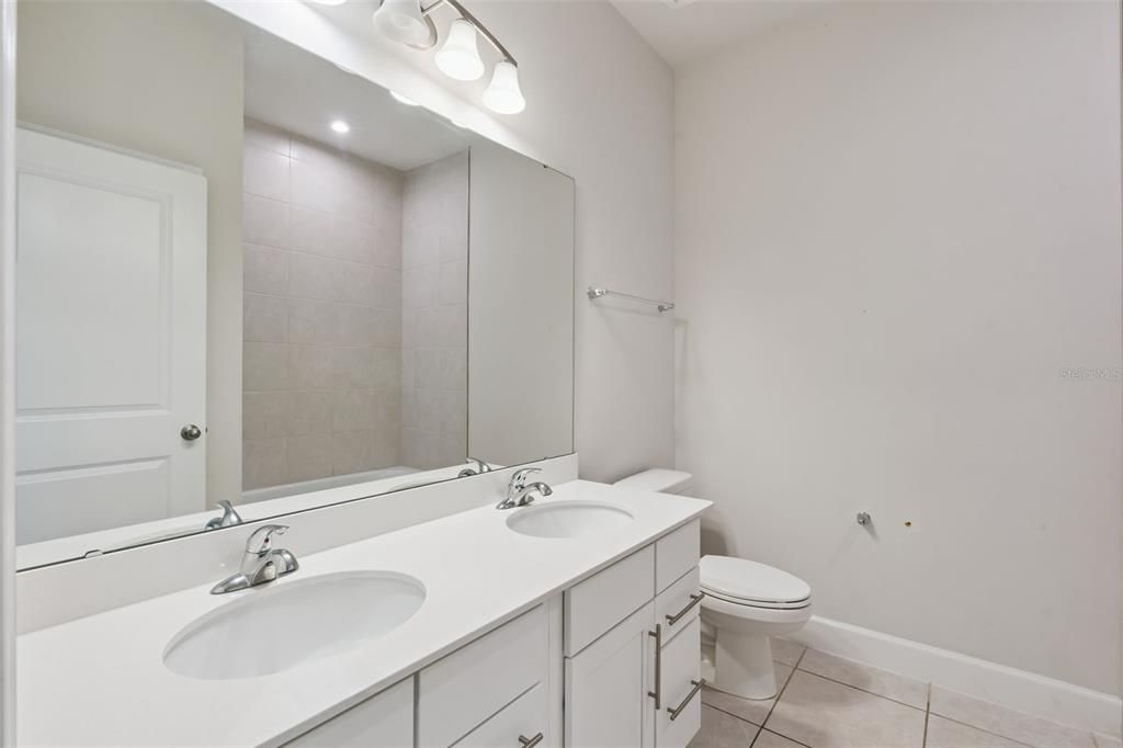 For Sale: $430,000 (4 beds, 2 baths, 1996 Square Feet)