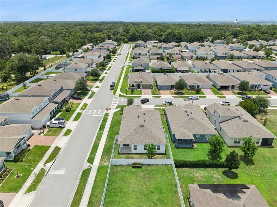 For Sale: $430,000 (4 beds, 2 baths, 1996 Square Feet)