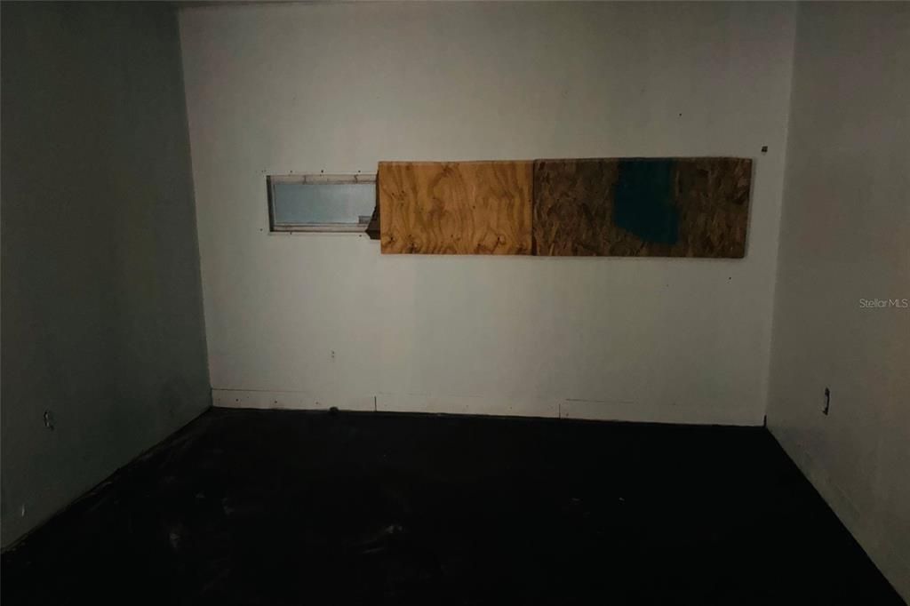 На продажу: $169,900 (2 спален, 1 ванн, 1210 Квадратных фут)