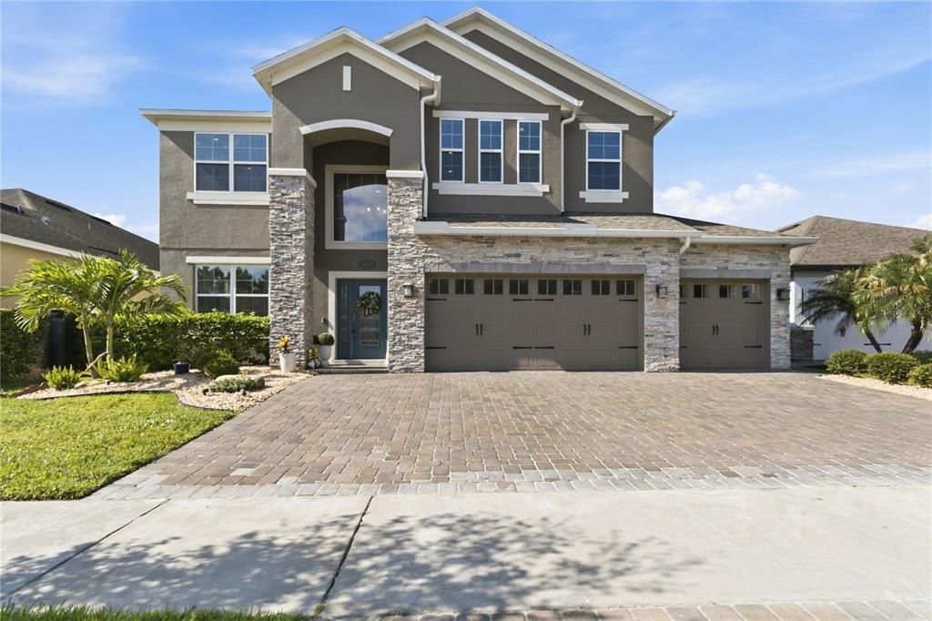 For Sale: $780,000 (5 beds, 5 baths, 3819 Square Feet)